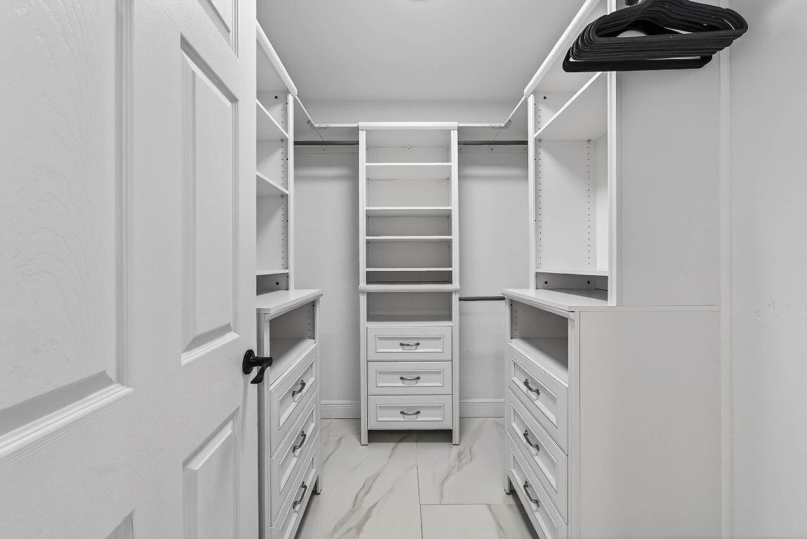 HILLSBORO ISLES - Residential