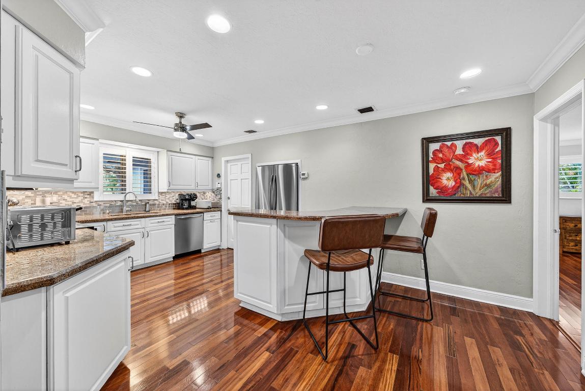 HILLSBORO ISLES - Residential