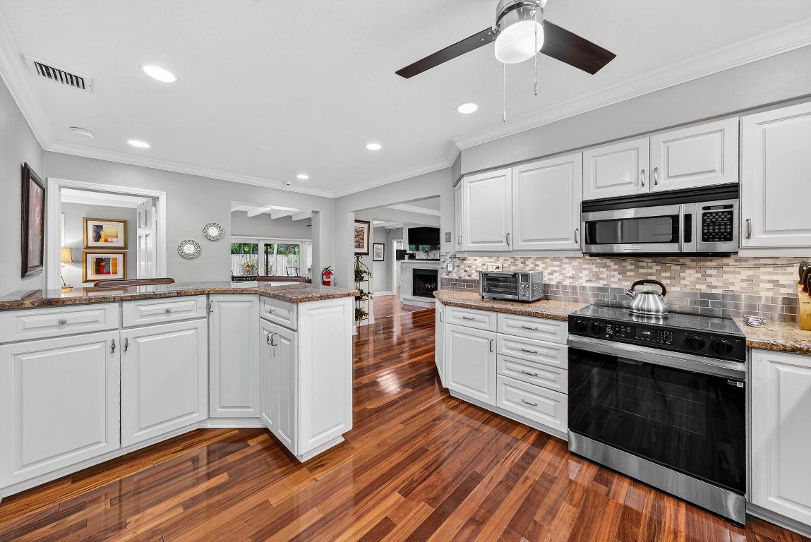 HILLSBORO ISLES - Residential