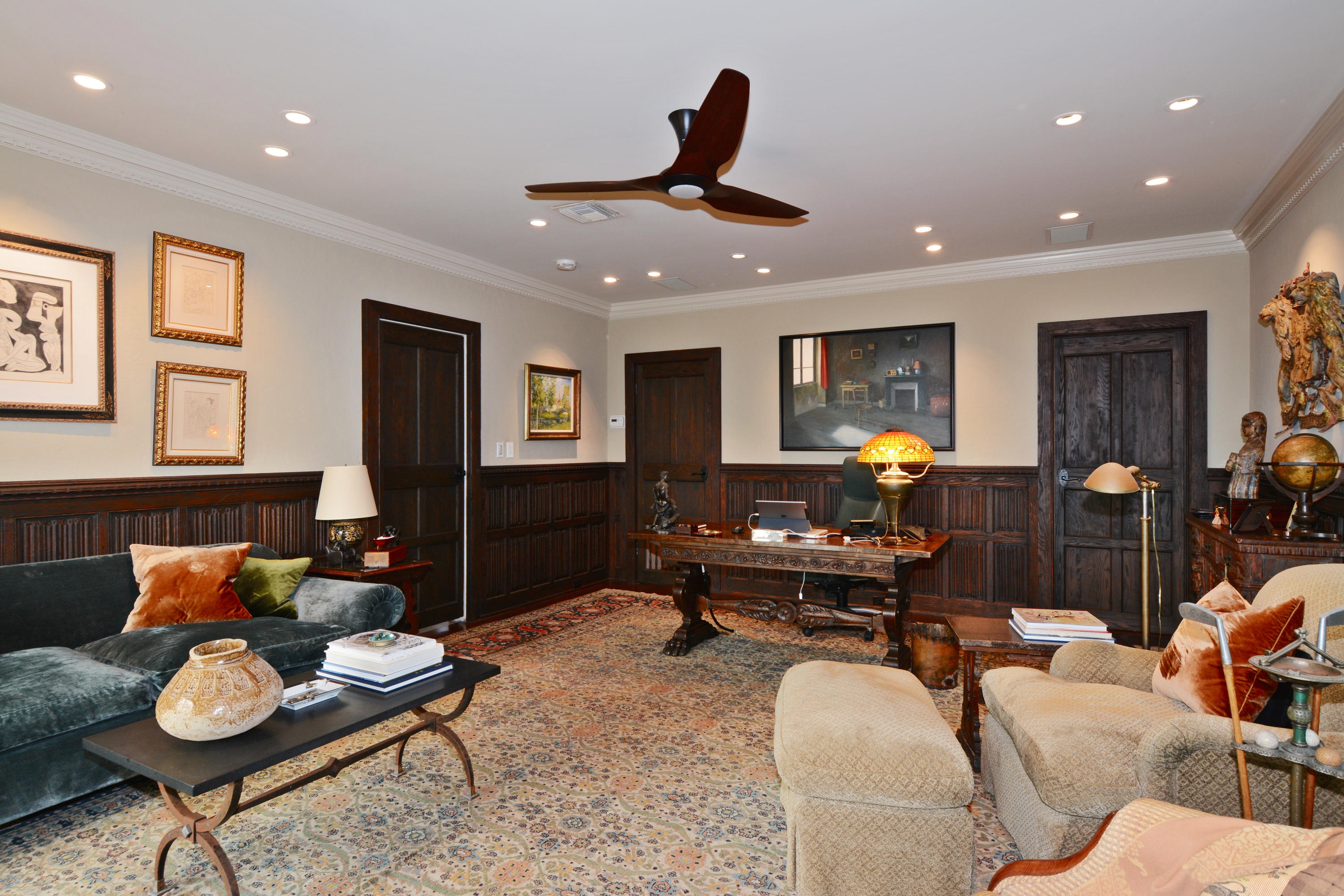 EL BRAVO PARK - Residential