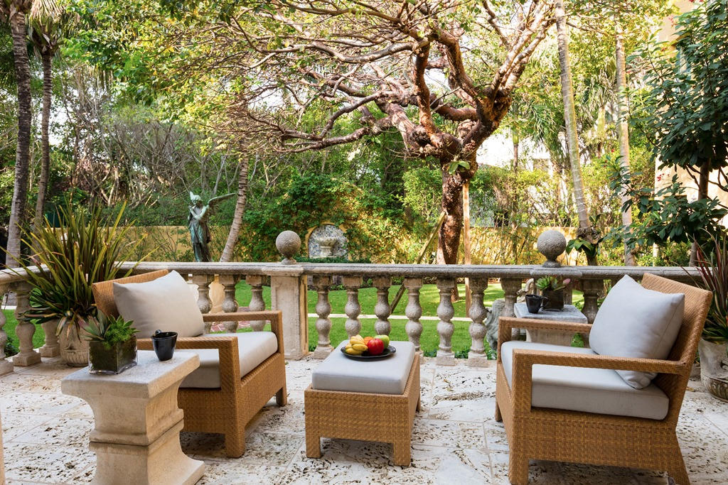 EL BRAVO PARK - Residential