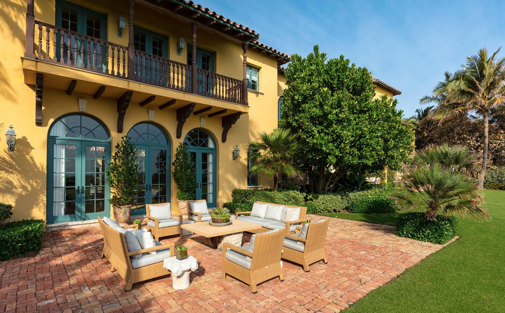 EL BRAVO PARK - Residential