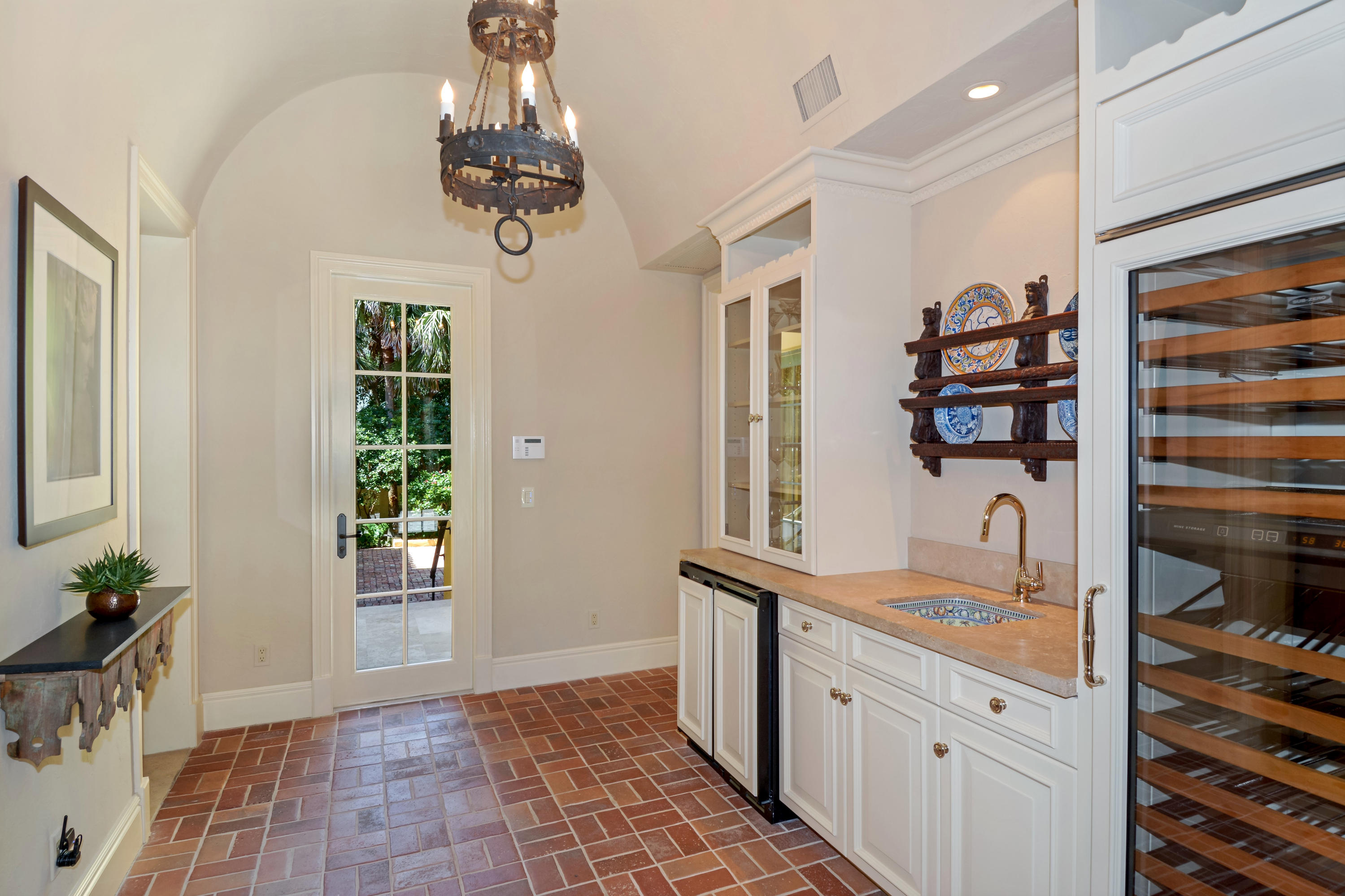 EL BRAVO PARK - Residential