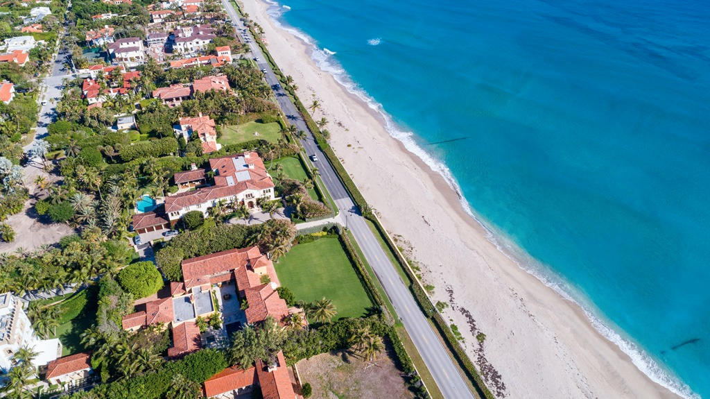 EL BRAVO PARK - Residential