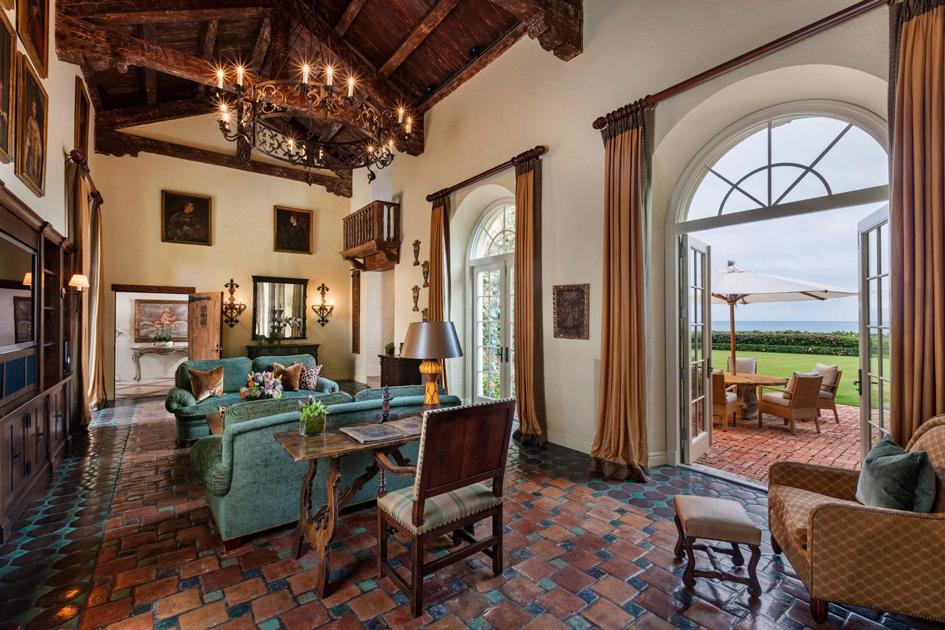 EL BRAVO PARK - Residential