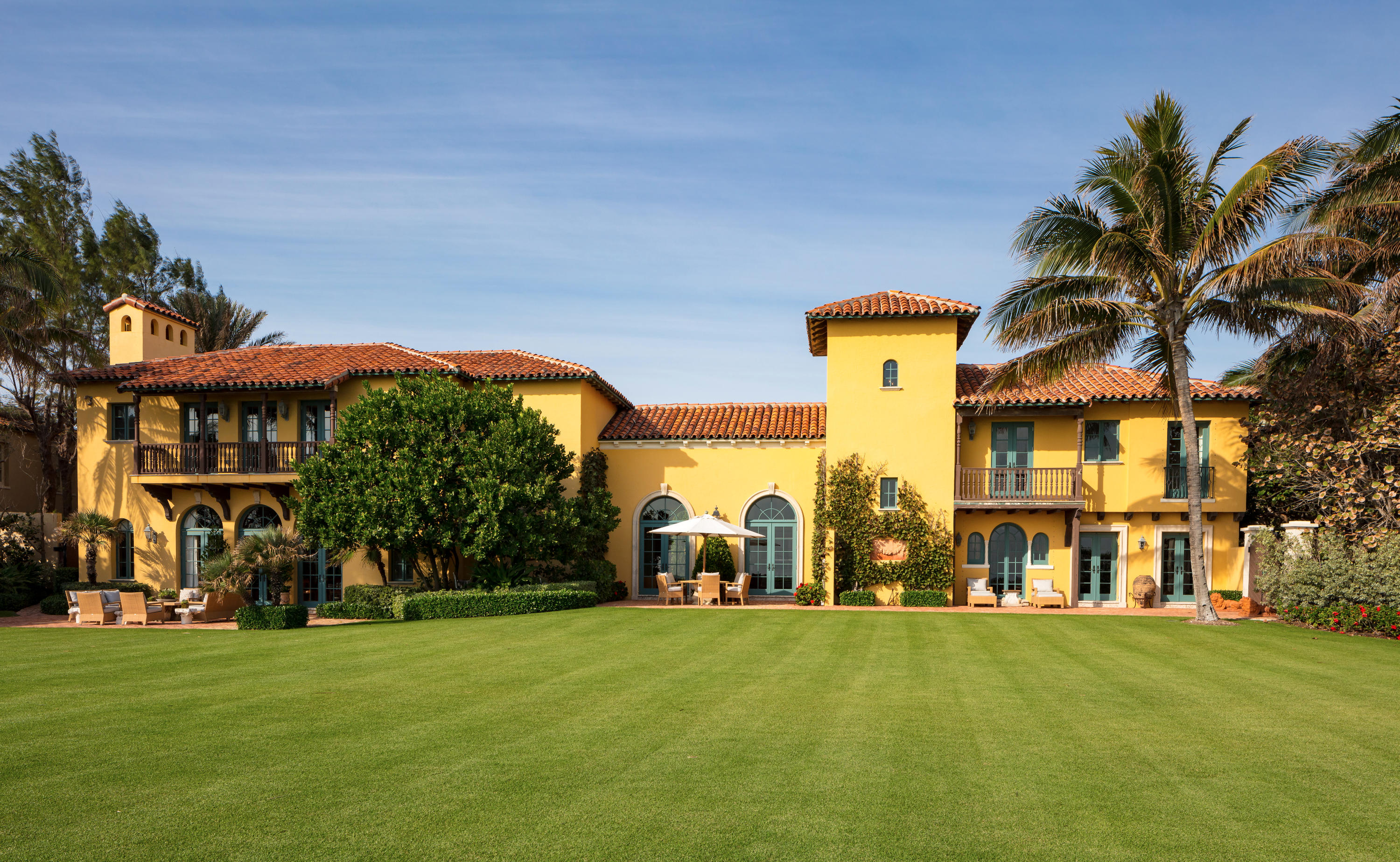 EL BRAVO PARK - Residential