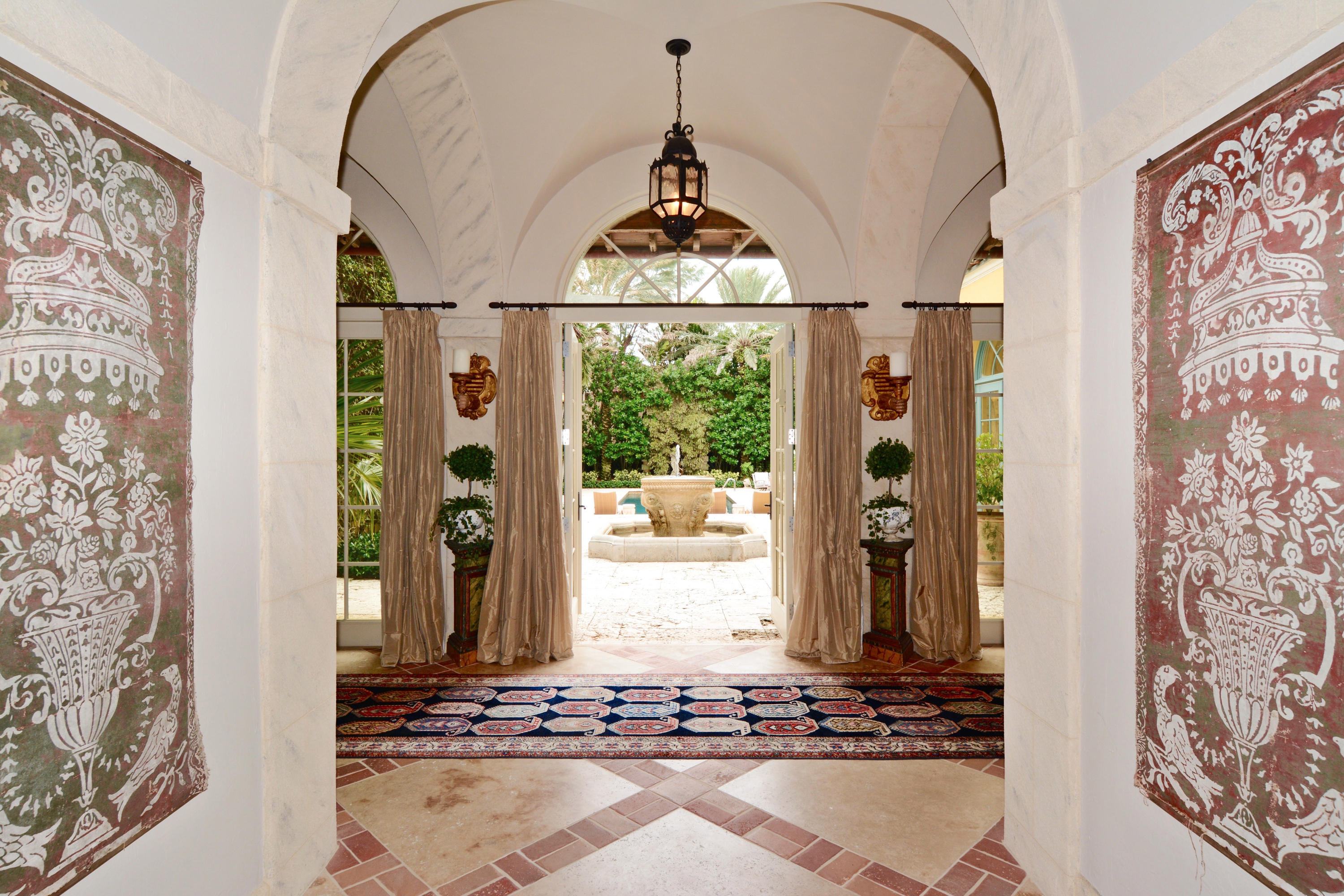 EL BRAVO PARK - Residential