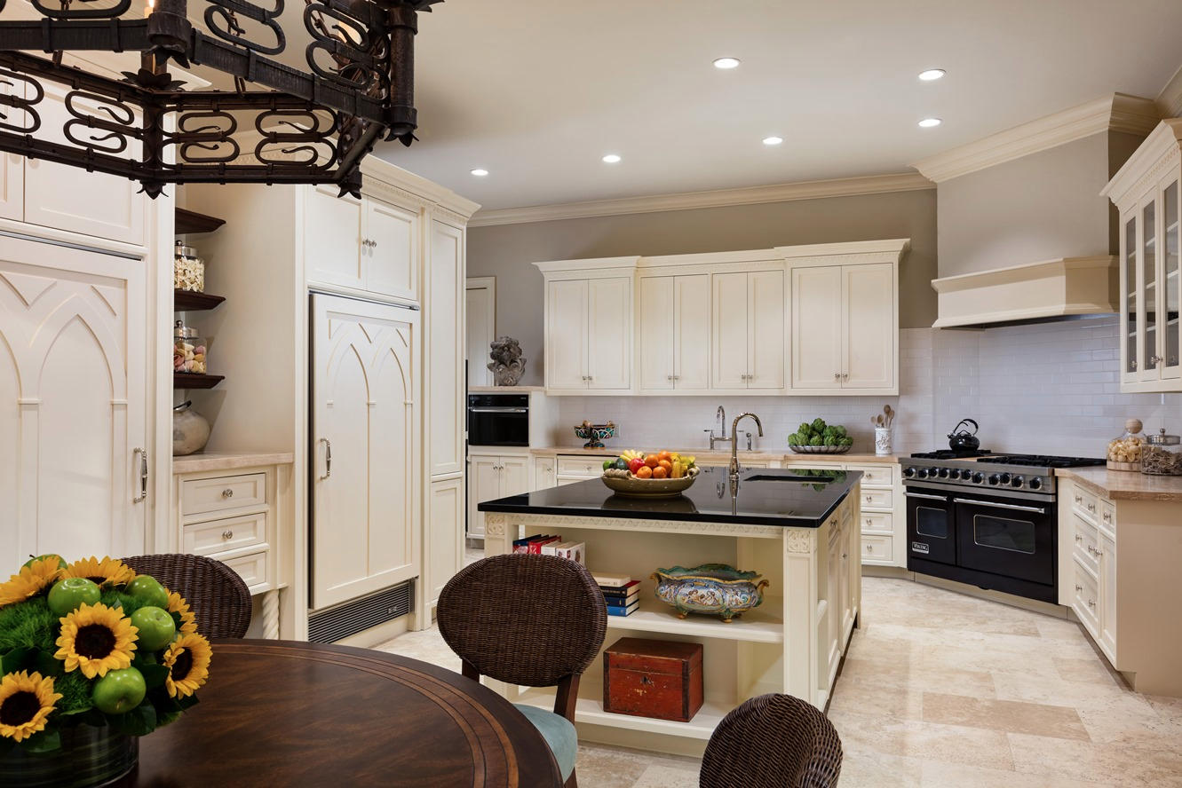 EL BRAVO PARK - Residential