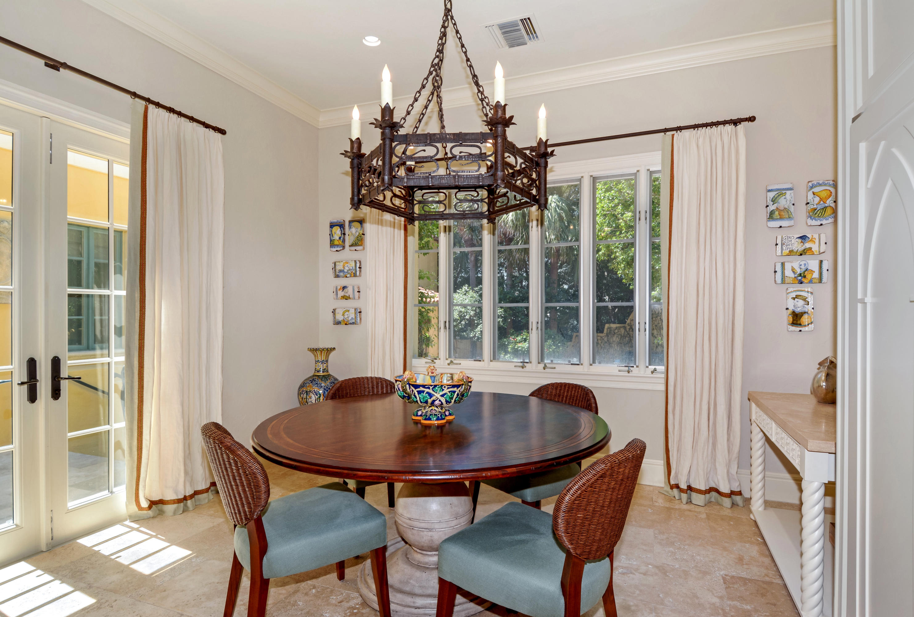 EL BRAVO PARK - Residential