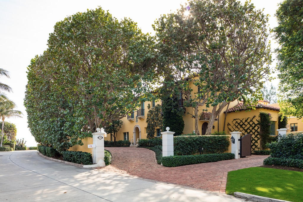 EL BRAVO PARK - Residential