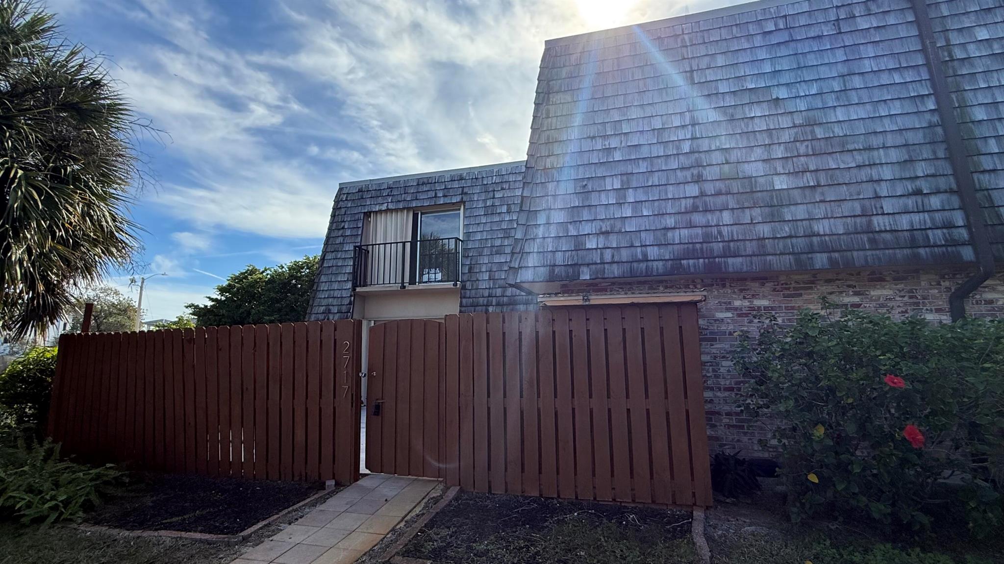 LOS MANGOS PATIO VILLAS A - Residential