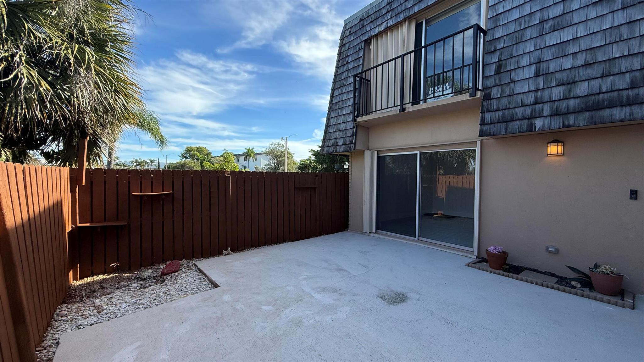 LOS MANGOS PATIO VILLAS A - Residential