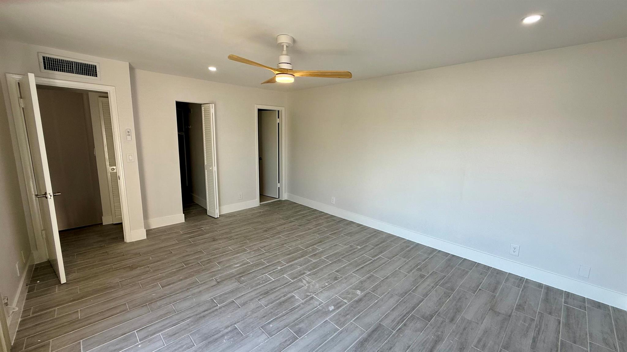 LOS MANGOS PATIO VILLAS A - Residential