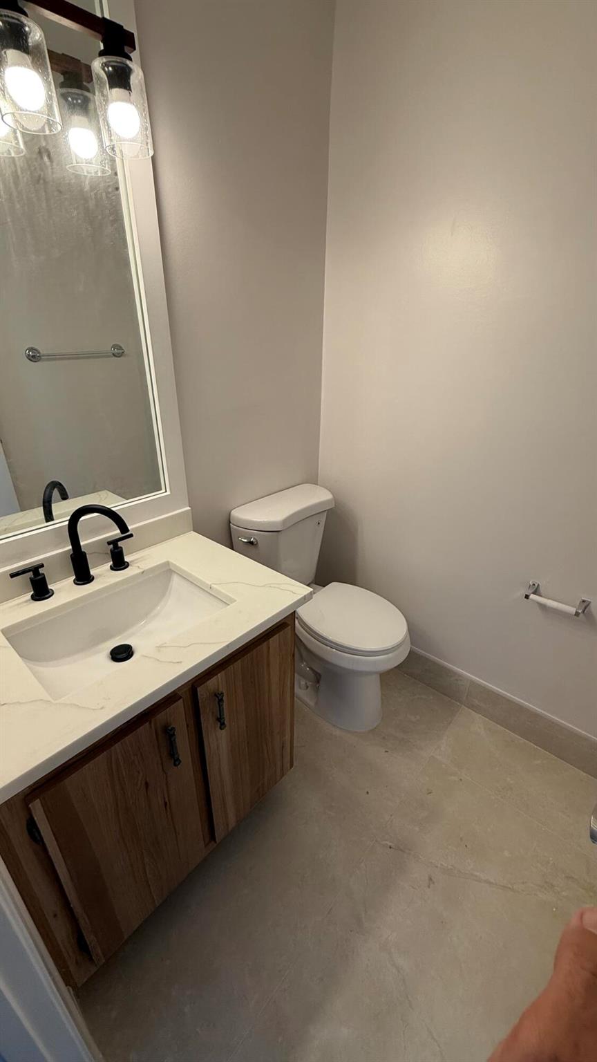 View photos, virtual tours, details... 2717 SE 27th Way