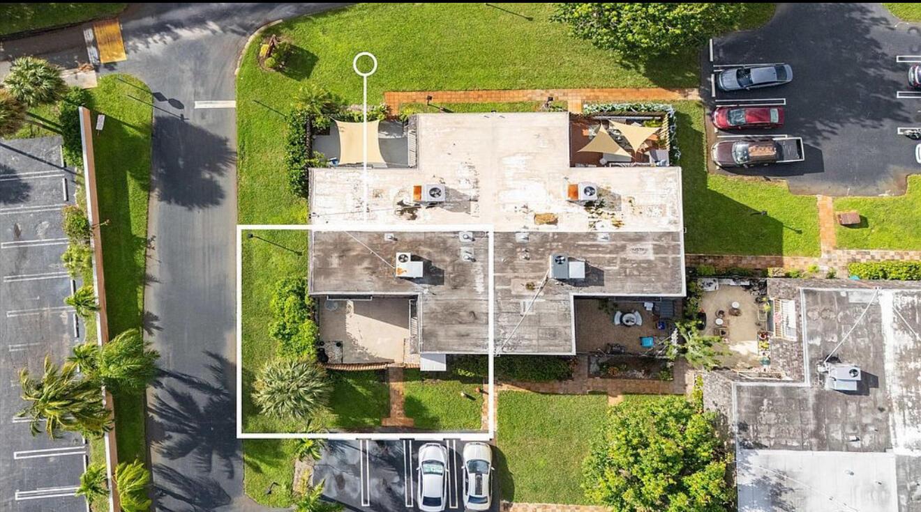 LOS MANGOS PATIO VILLAS A - Residential