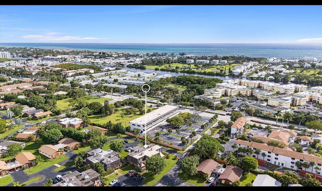 LOS MANGOS PATIO VILLAS A - Residential