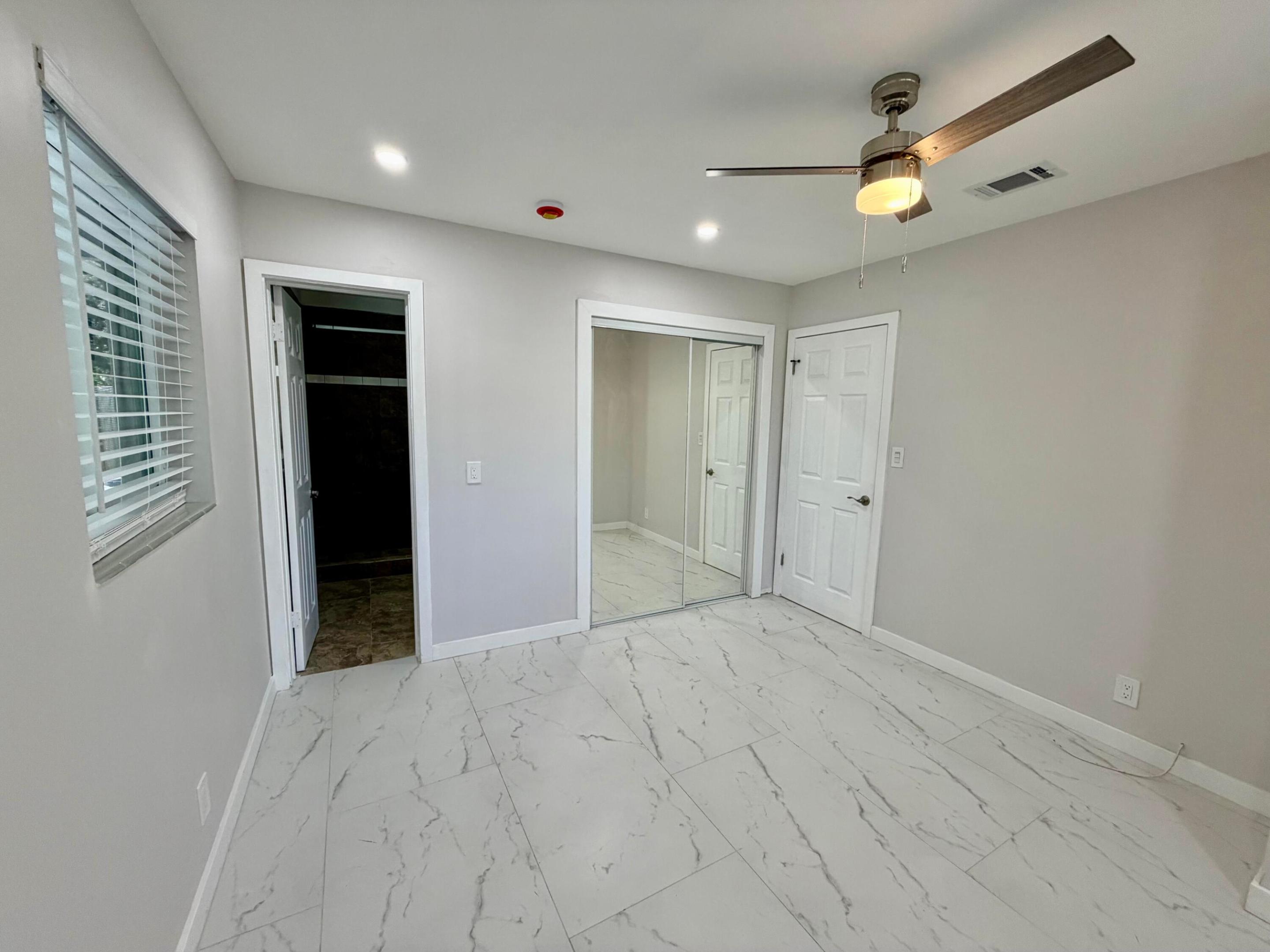 OAKLAND PARK SECOND ADD - Residential Lease
