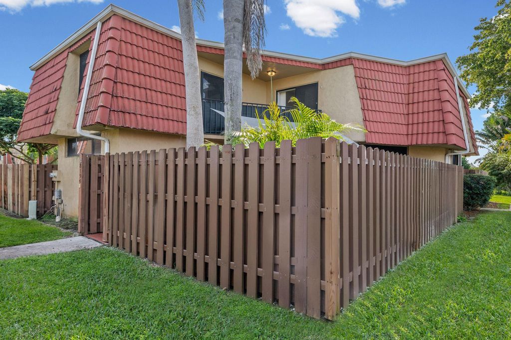 Photo of 8194 Thames Boulevard #B, Boca Raton, FL 33433 (MLS # R11147774)