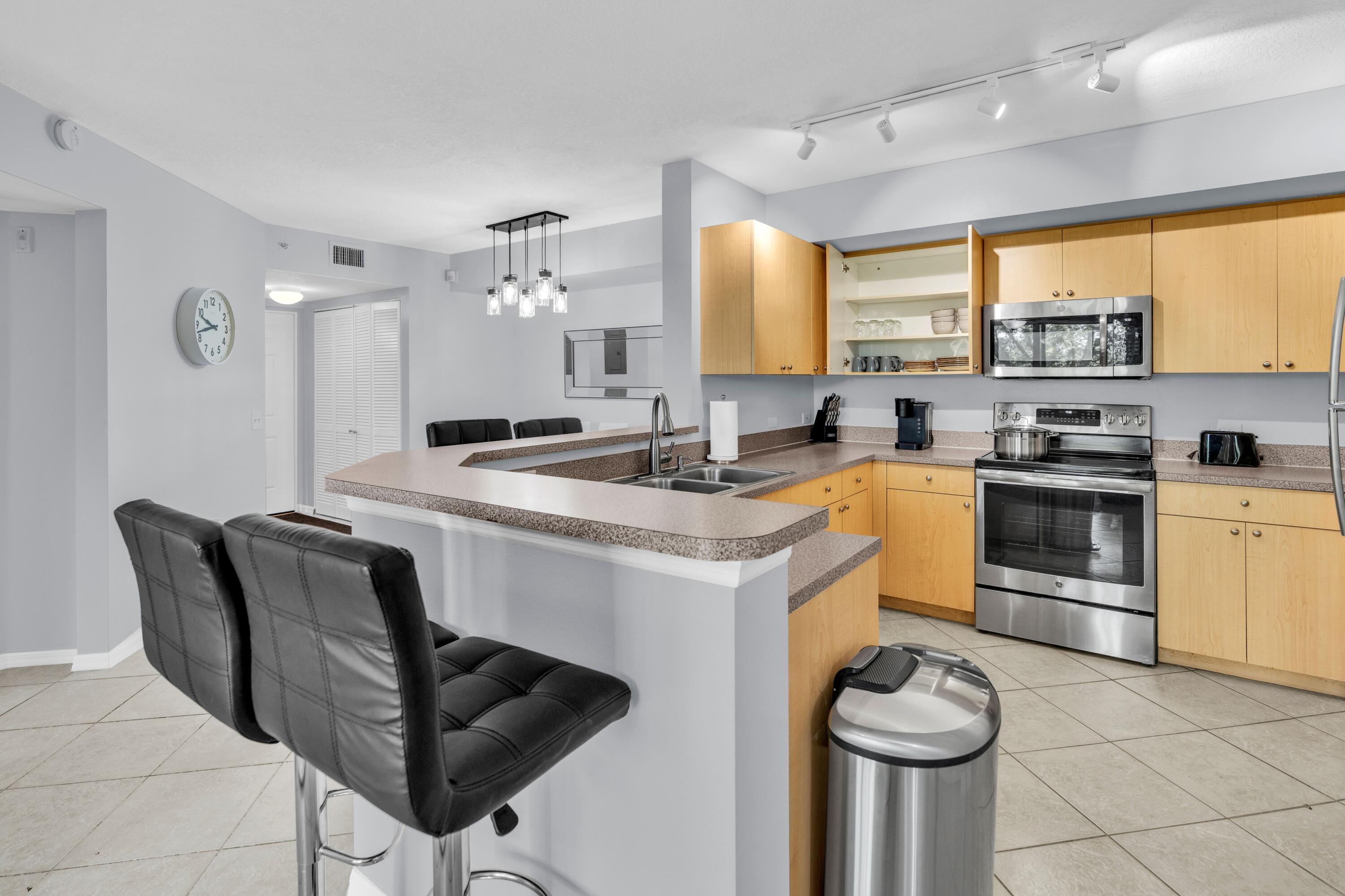 VILLA DEL SOL CONDO - Residential Lease
