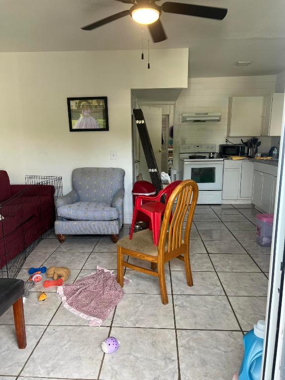 4108 Greenwood Avenue