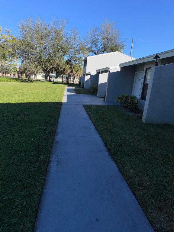 Lake Worth Beach - Residential Lease