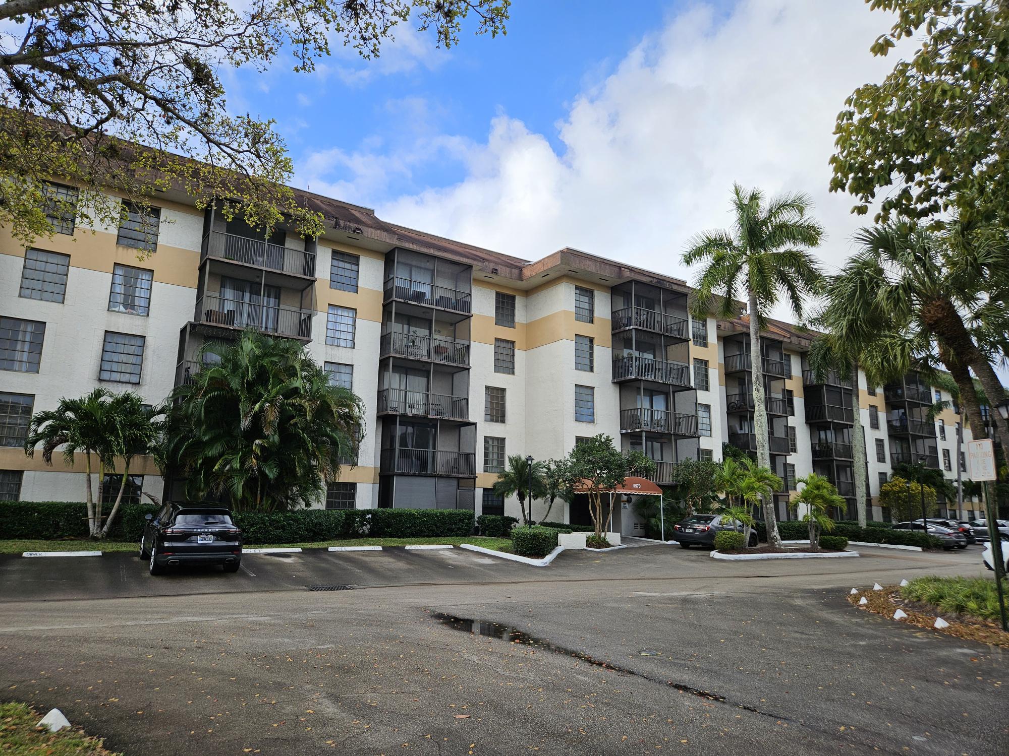 INVERWOOD CONDO - Residential