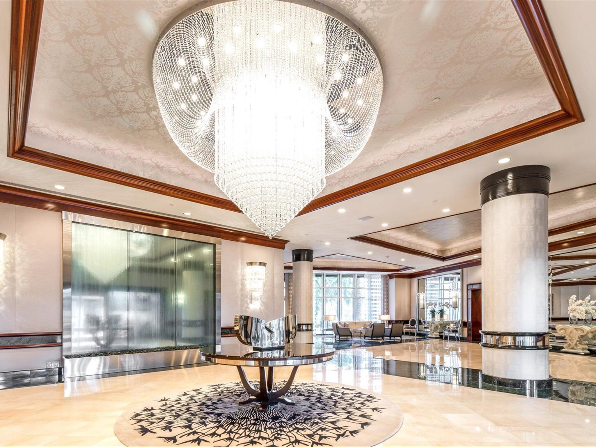 LHERMITAGE I CONDOMINIUM - Residential Lease