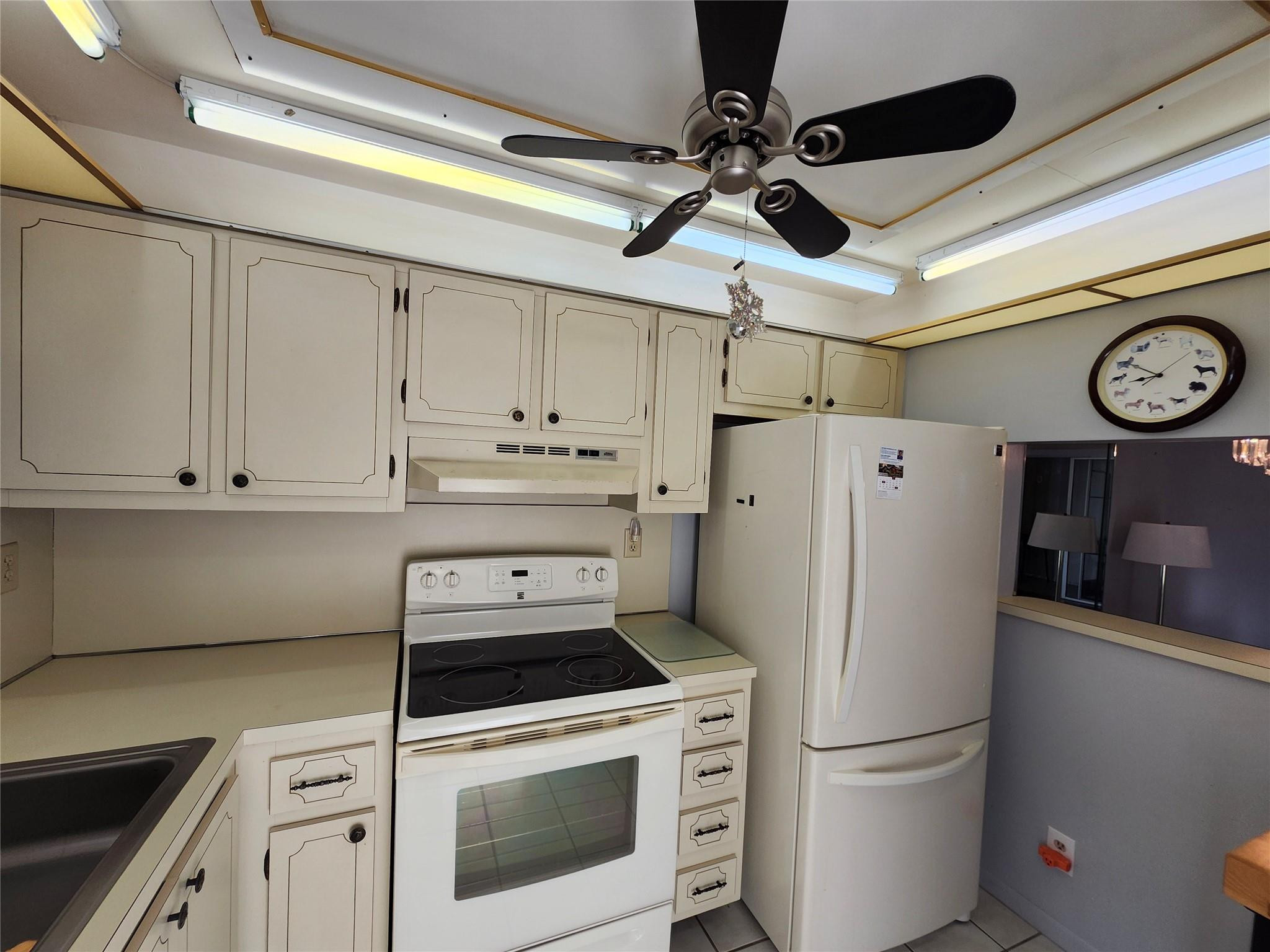 SUNRISE LAKES PHASE 3 - Residential