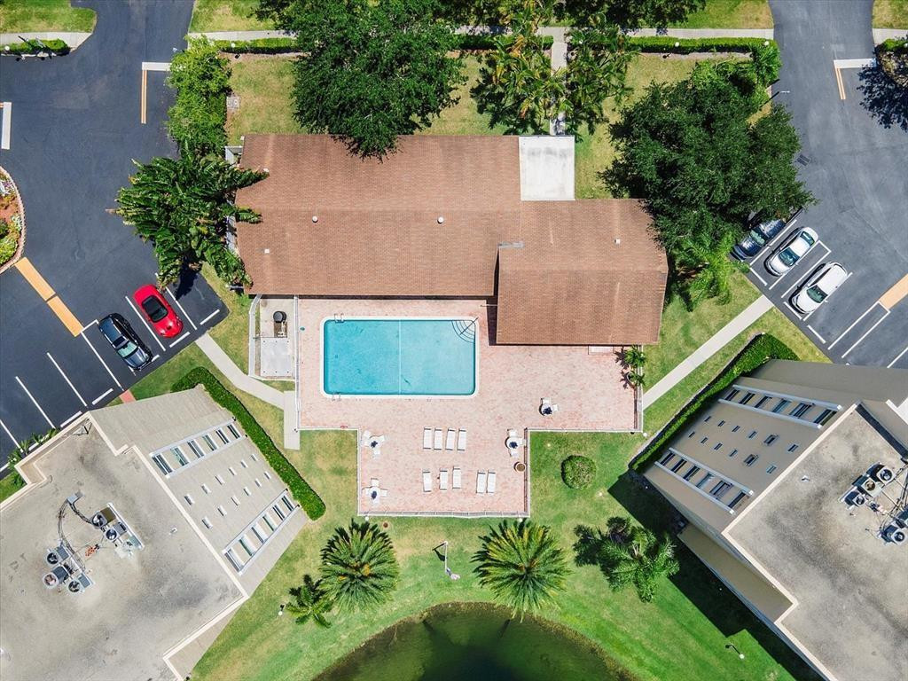 MEADOWBROOK LAKES VIEW - Residential