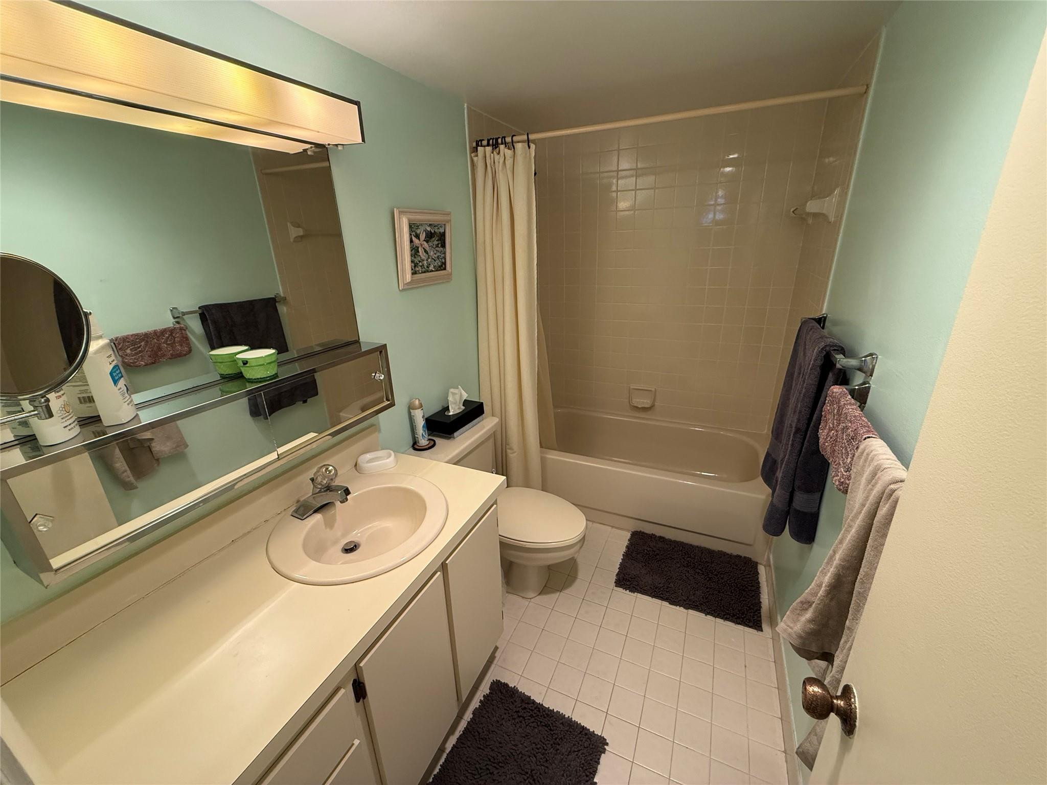 MEADOWBROOK LAKES VIEW - Residential