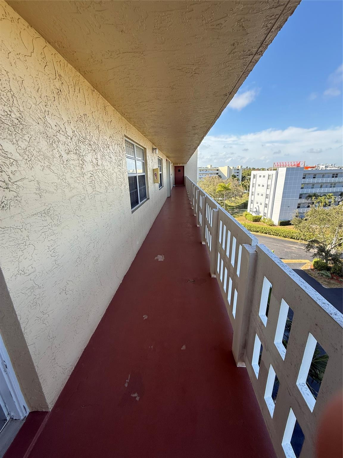 MEADOWBROOK LAKES VIEW - Residential