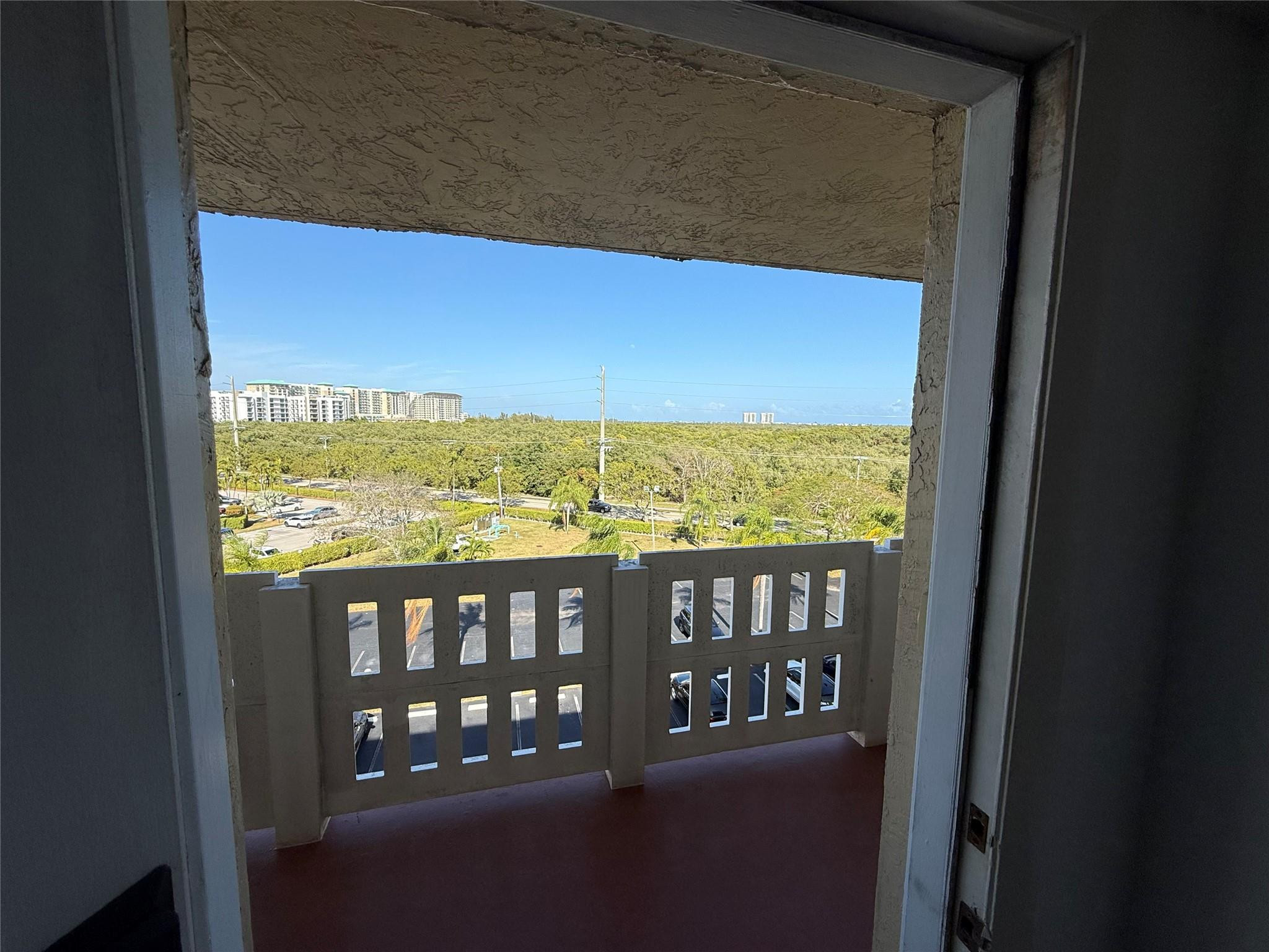 MEADOWBROOK LAKES VIEW - Residential