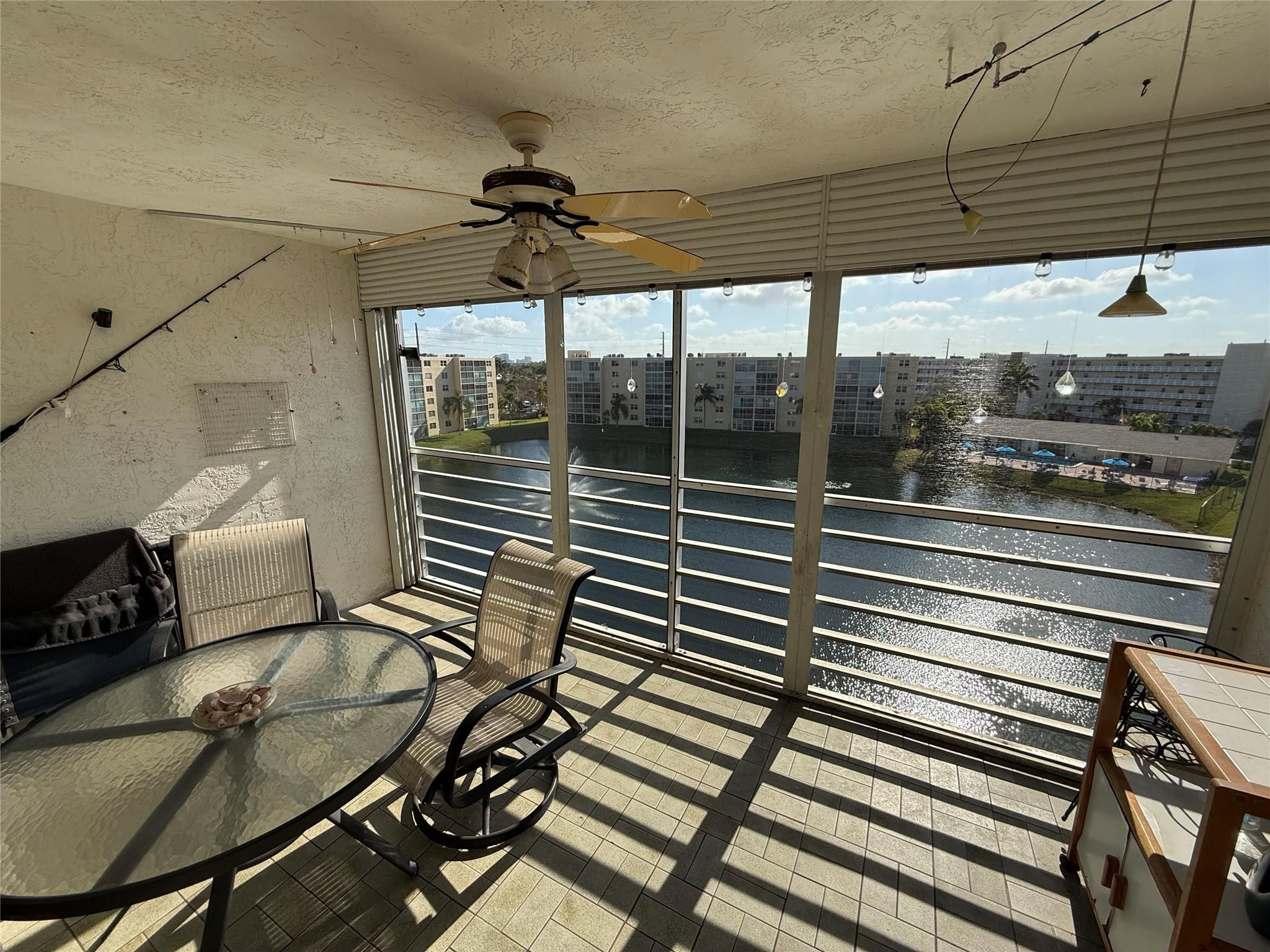 200 SE 5th Avenue 606