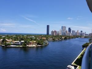 Incredible large luxury penthouse with
Billion dollar views of intracoastal and ocean.
Incredible building with amazing amenities.
Available 8/1/2024
12-month lease need security deposit and first months rent, a deep exit cleaning fee 400, exit lock change fee 150
Inquiries on pet's deposit with listing agent.