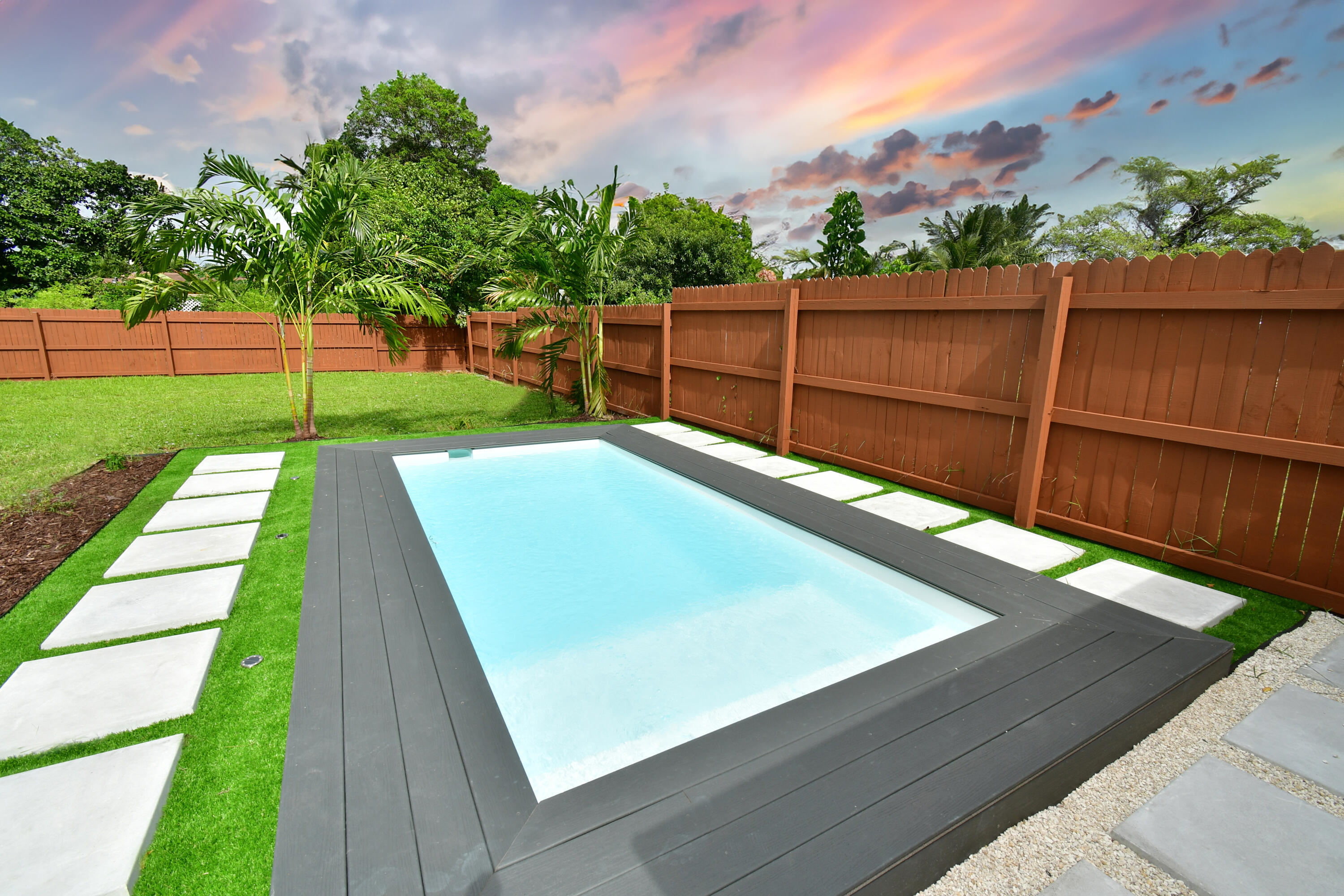 813 SW 3rd Court