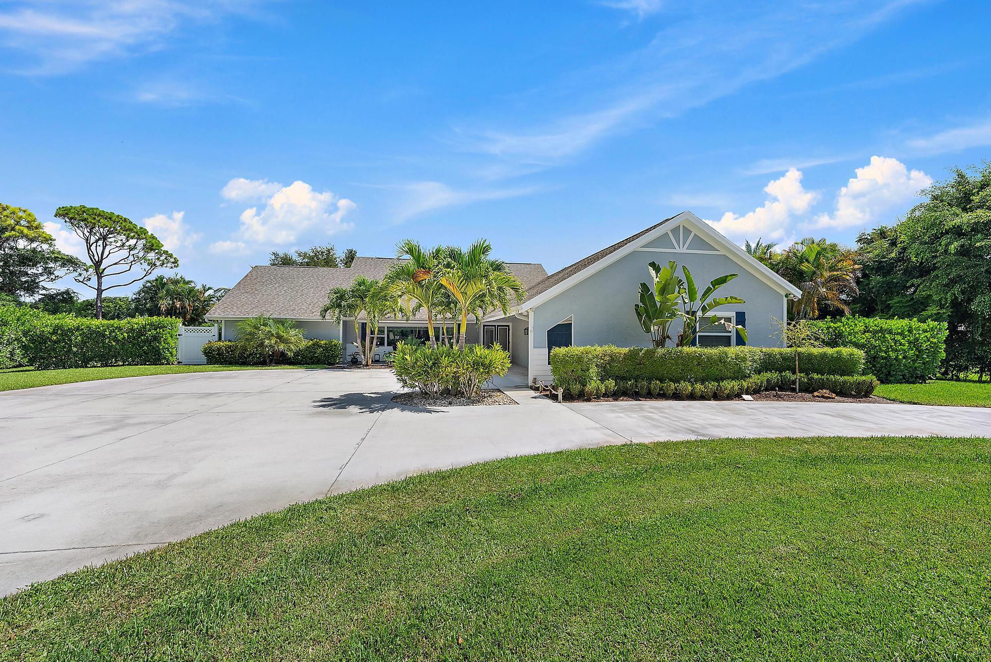 11 Loggerhead Lane