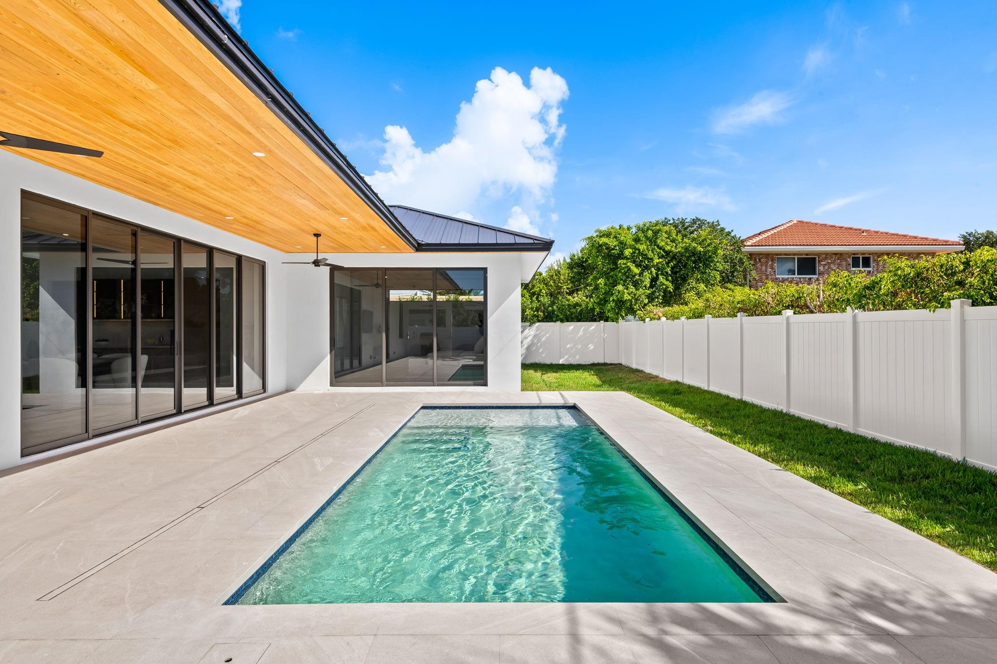 Coral Ridge Country Club - Residential