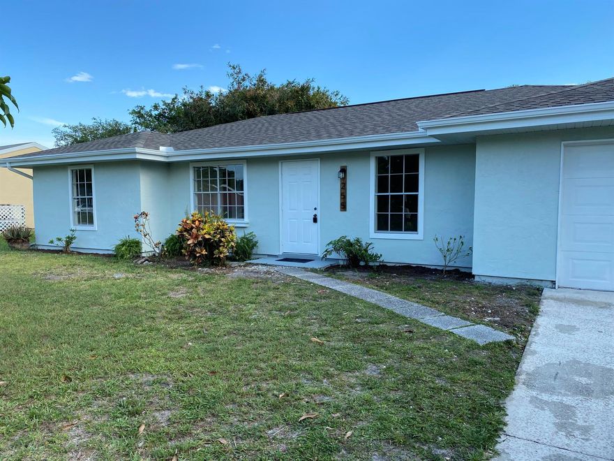 Quick access to The FLA Turnpike and I-95, this 3/2/1 was recently renovated and has NO carpet throughout the home. Large back yard with screened porch. Home is situated in a low traffic area. Access to the Community Pool, Tennis and Clubhouse - Move-In November 2nd 2025 and Call 255 SW Bridgeport in Port St. Lucie your home today!