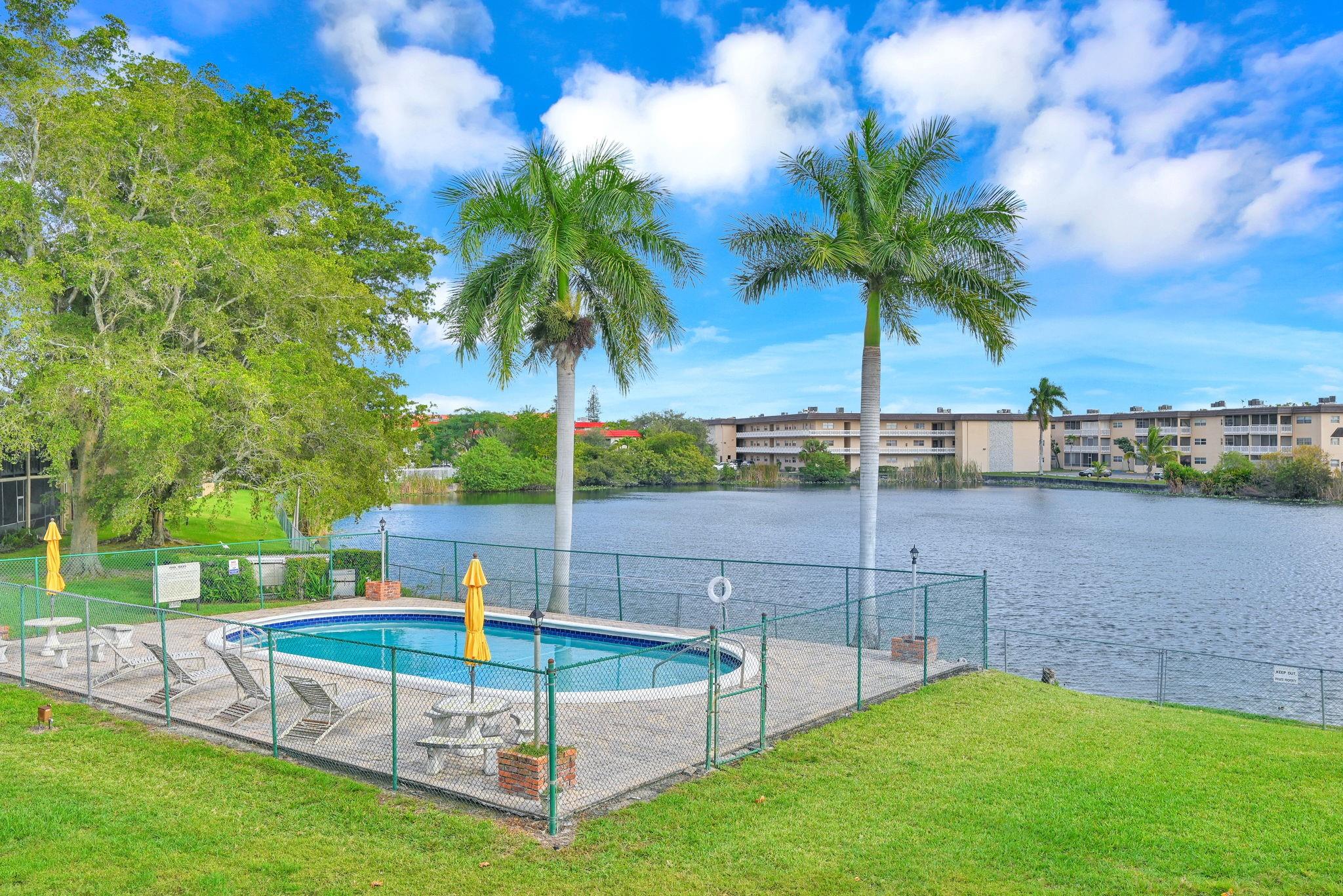 Lakeside Manor North Cond - Residential Lease