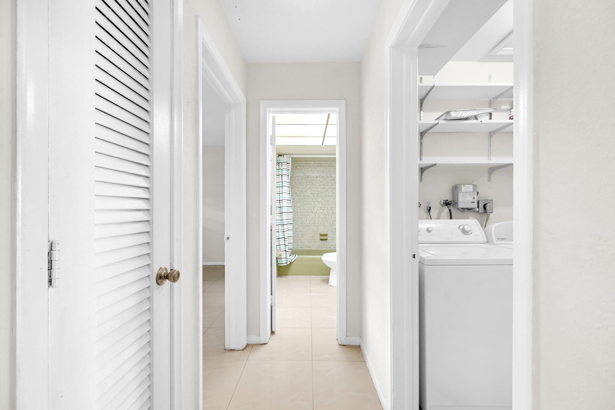 Lakeside Manor North Cond - Residential Lease