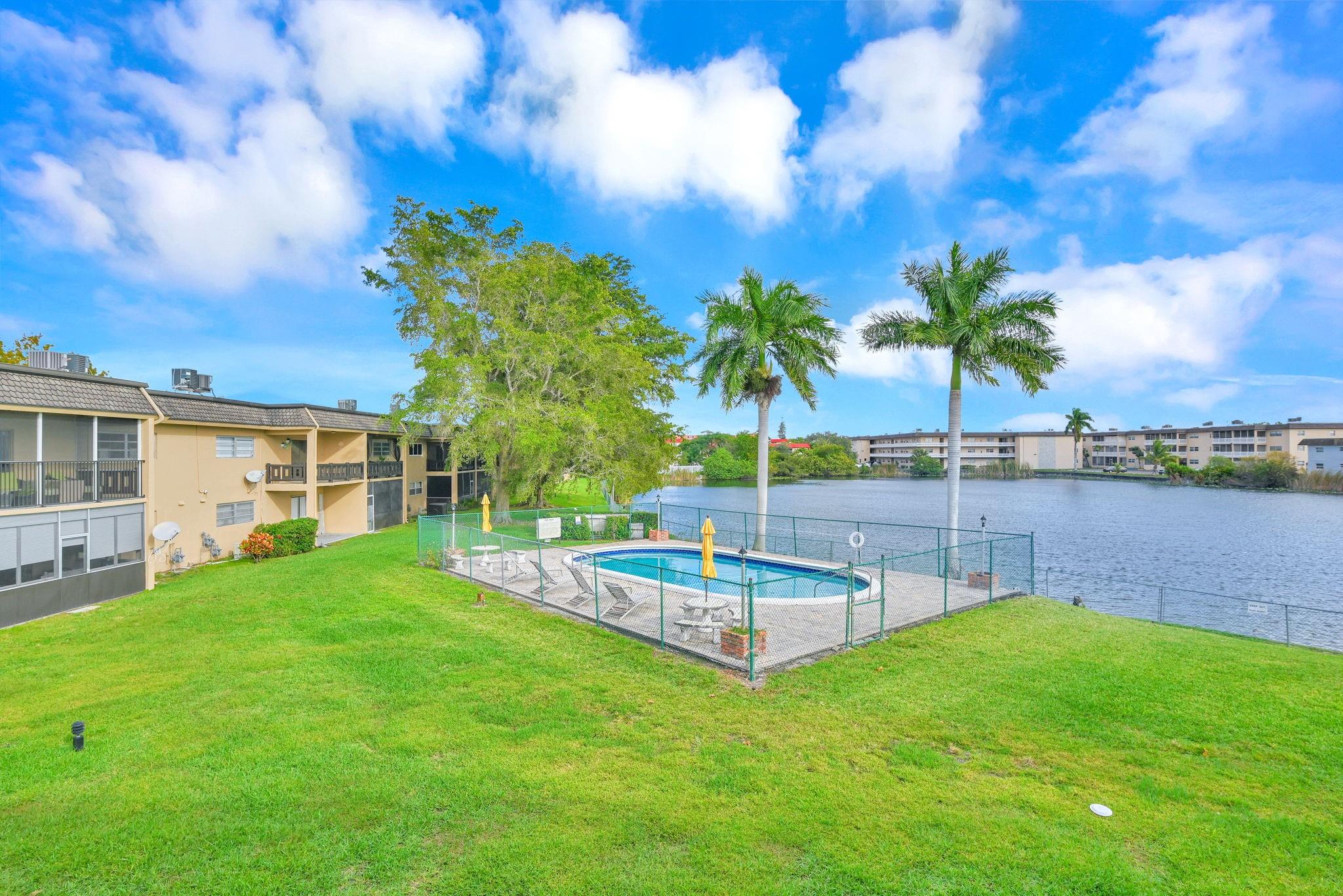 Lakeside Manor North Cond - Residential Lease