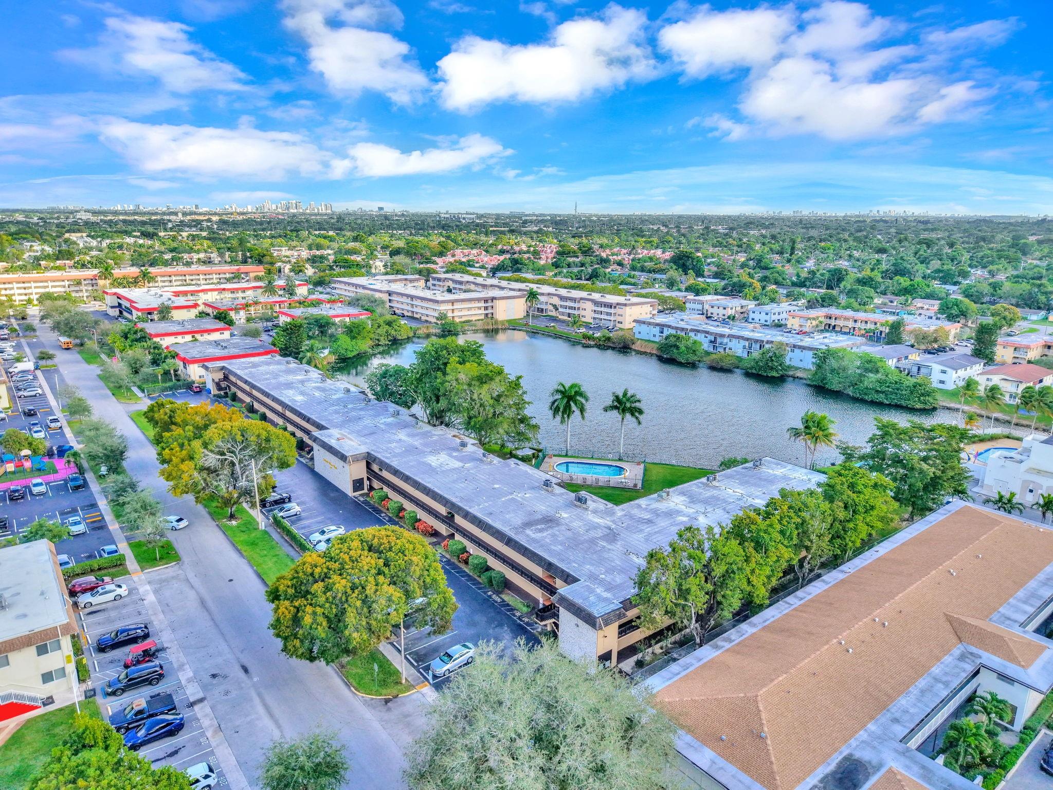 Lakeside Manor North Cond - Residential Lease