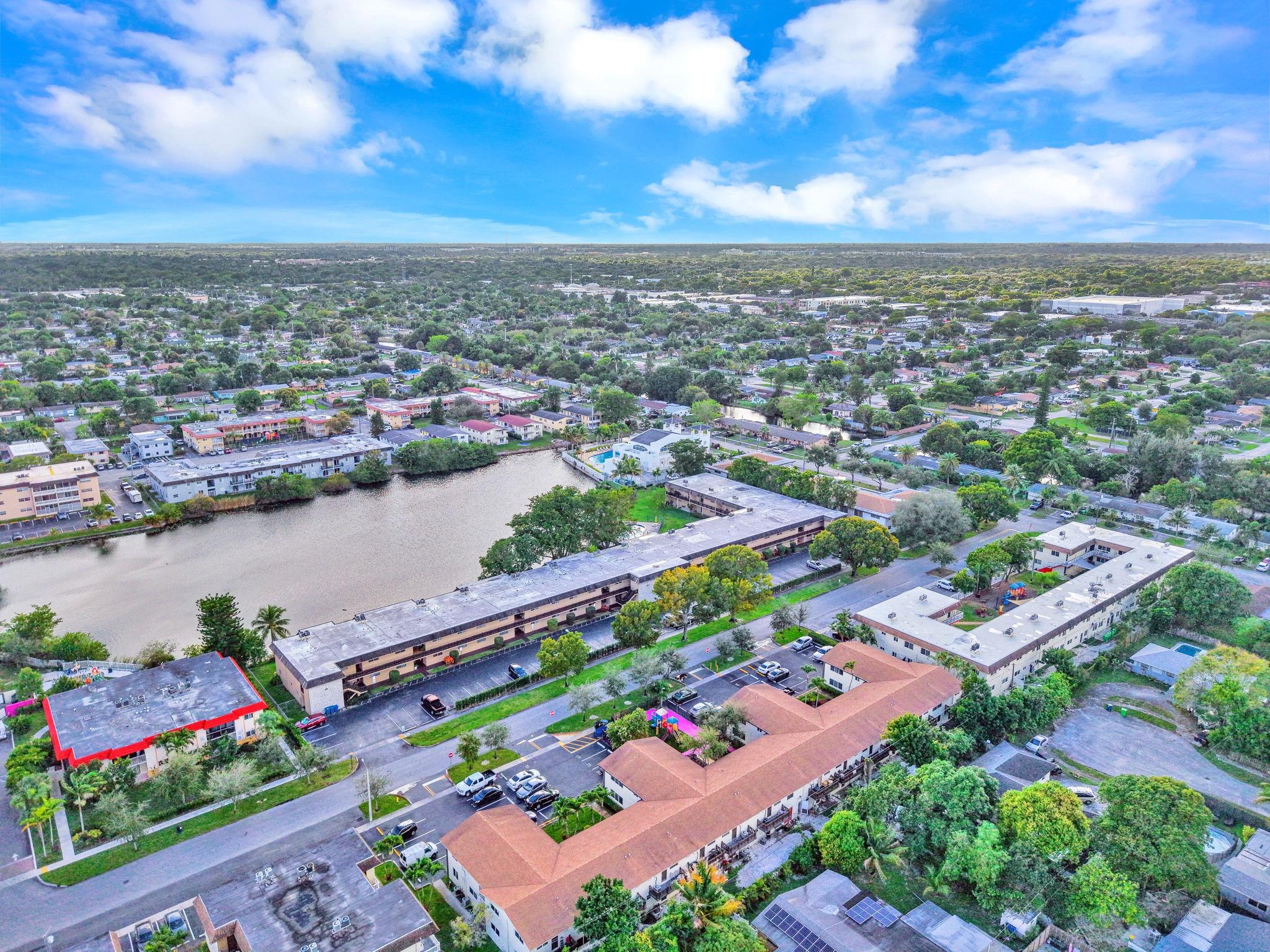 Lakeside Manor North Cond - Residential Lease