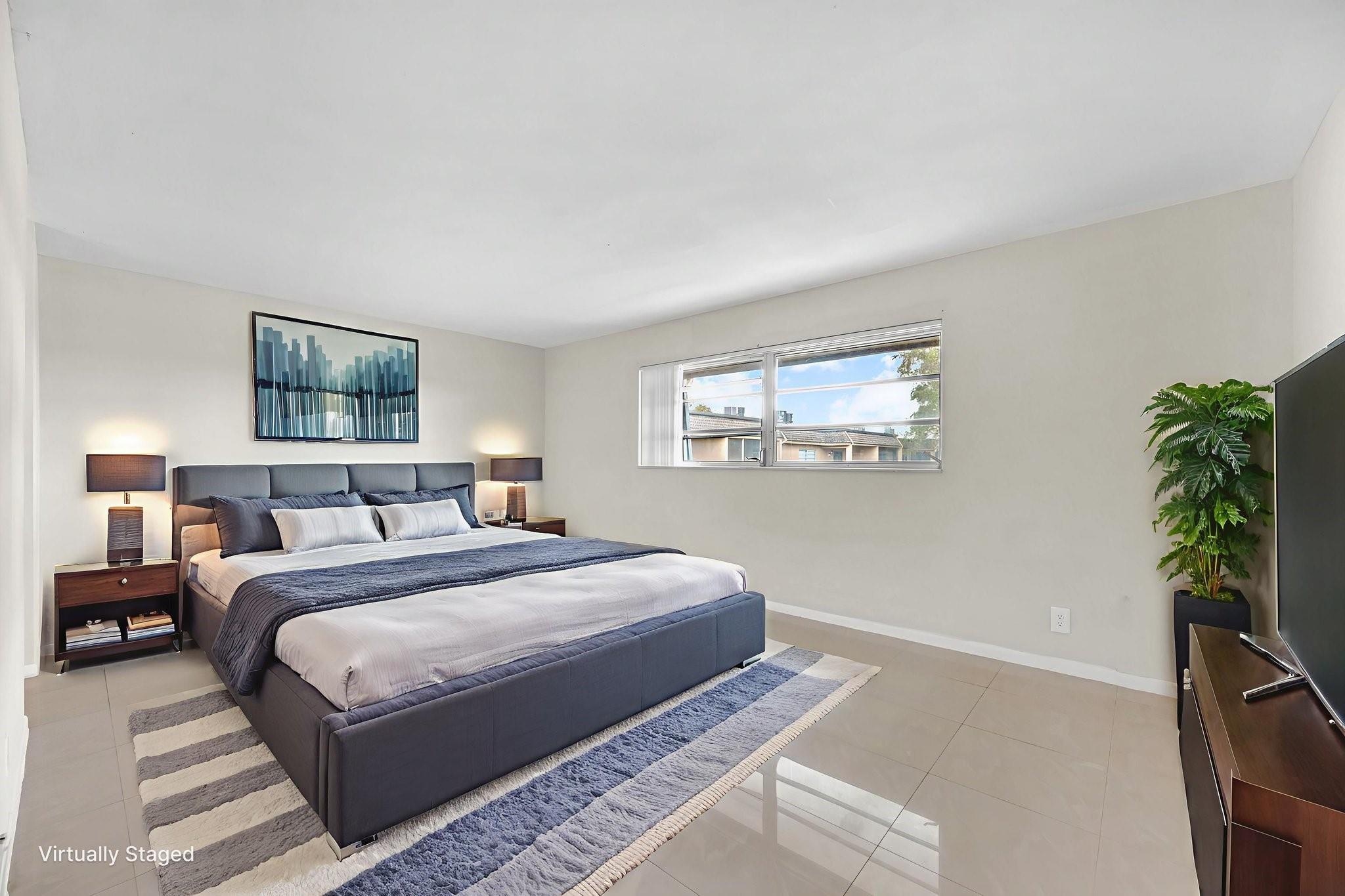 Lakeside Manor North Cond - Residential Lease