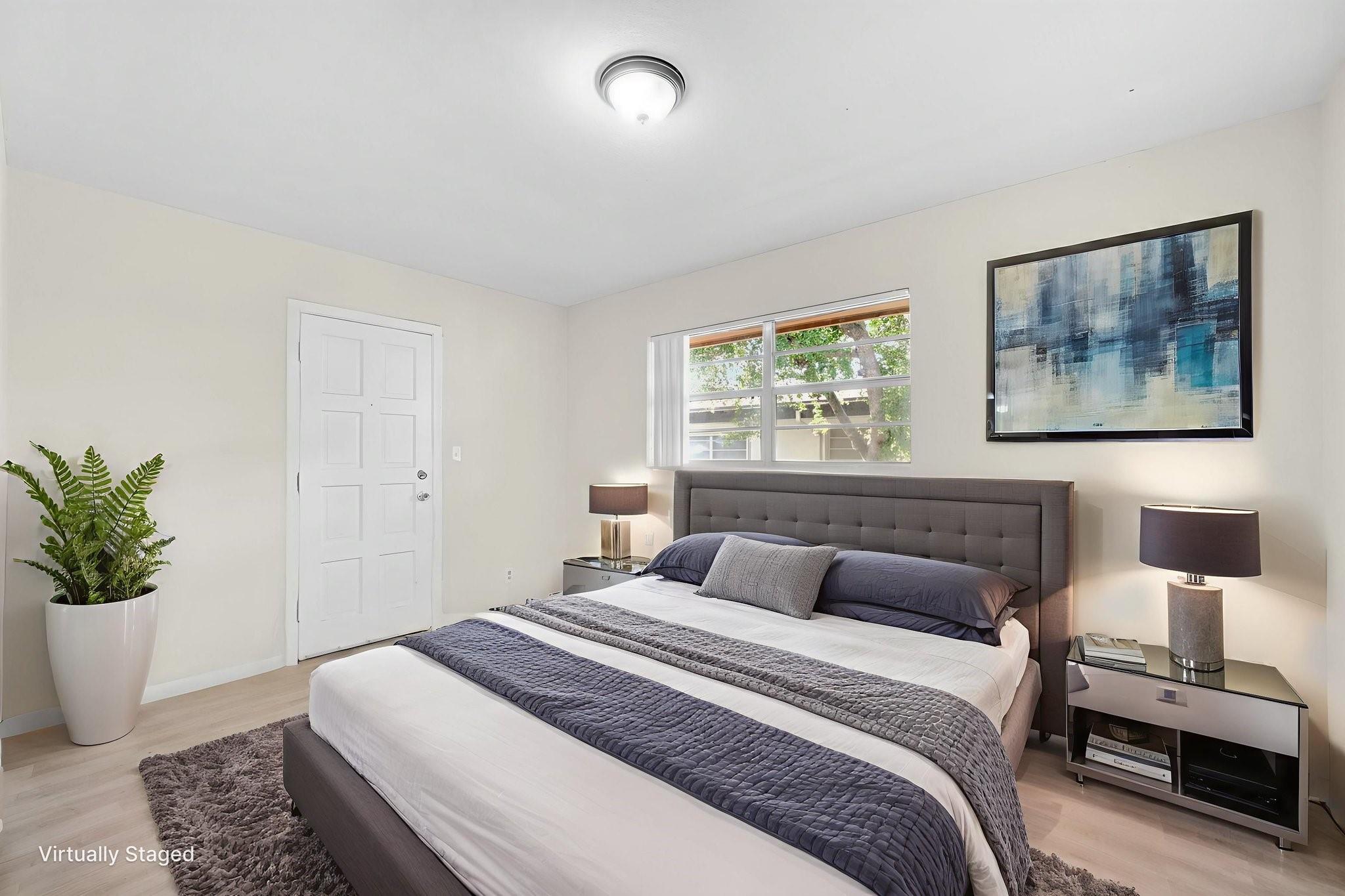 Lakeside Manor North Cond - Residential Lease