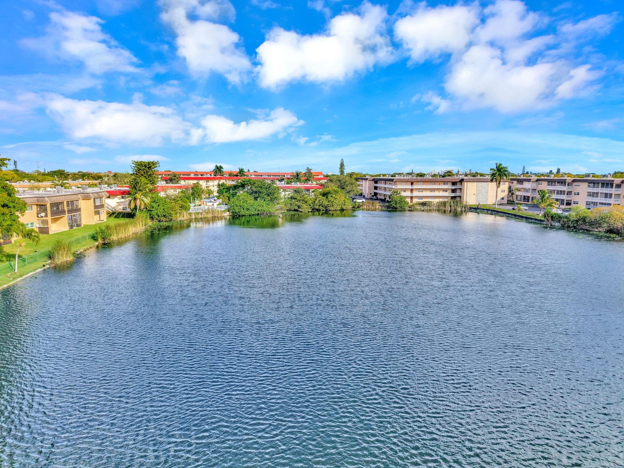 Lakeside Manor North Cond - Residential Lease