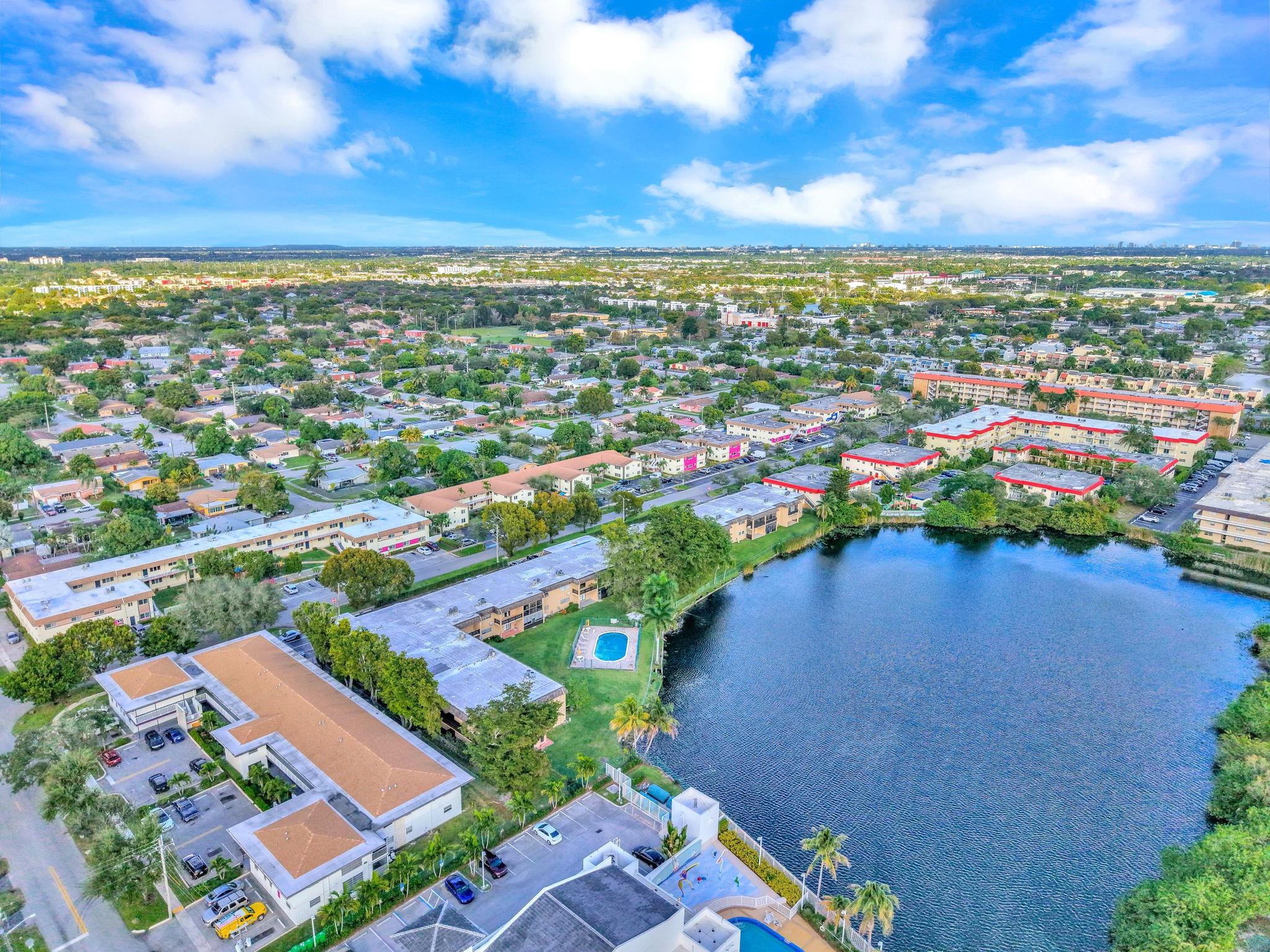 Lakeside Manor North Cond - Residential Lease