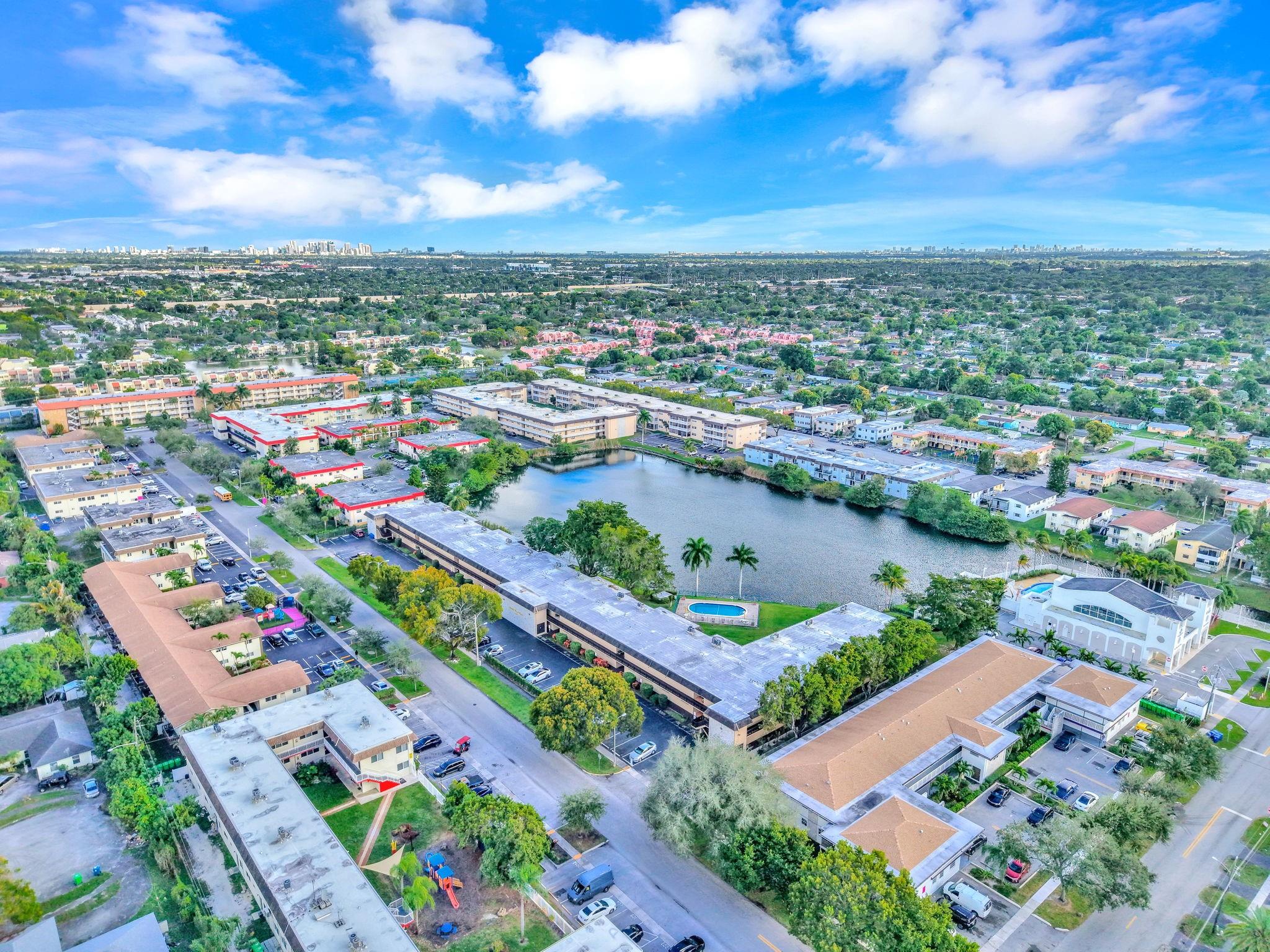 Lakeside Manor North Cond - Residential Lease