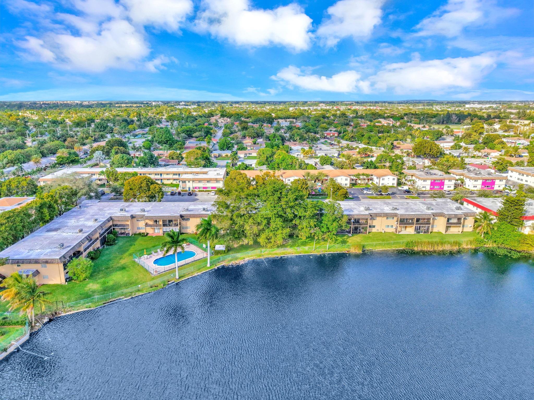 Lakeside Manor North Cond - Residential Lease