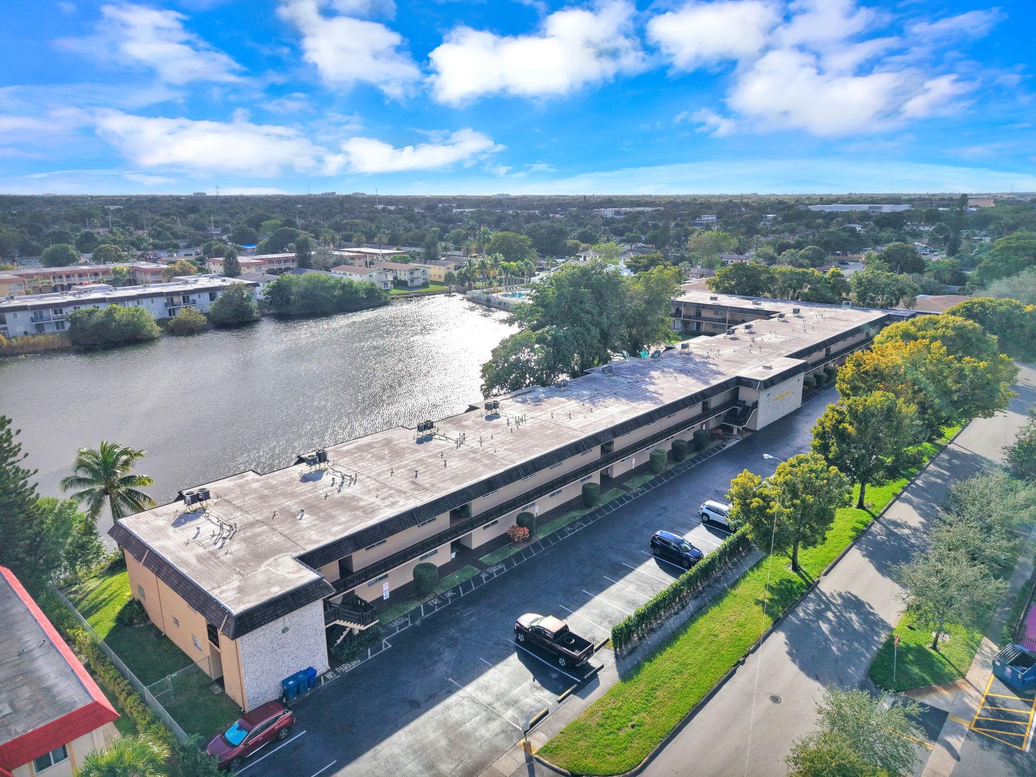 Lakeside Manor North Cond - Residential Lease